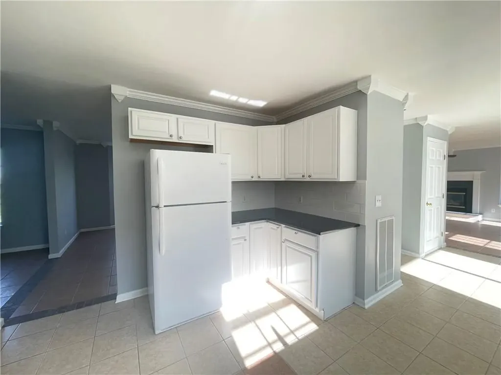 204 E Meadow Wind Lane Newburgh NY 12550