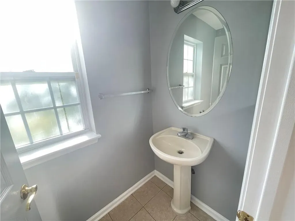 204 E Meadow Wind Lane Newburgh NY 12550