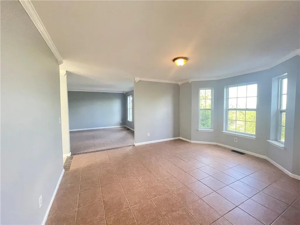 204 E Meadow Wind Lane Newburgh NY 12550