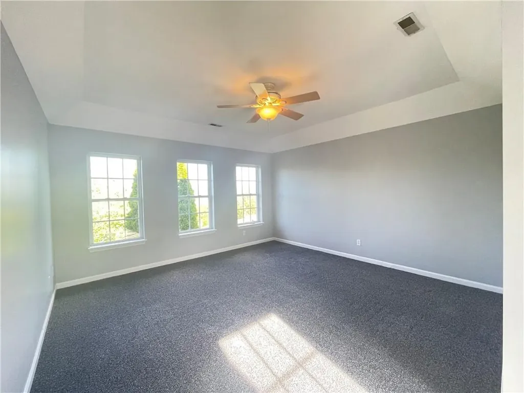 204 E Meadow Wind Lane Newburgh NY 12550