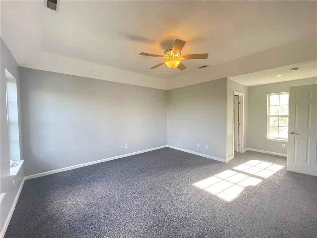 204 E Meadow Wind Lane Newburgh NY 12550