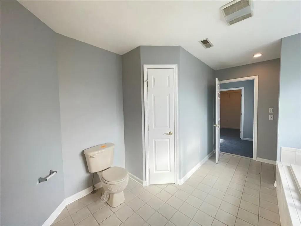 204 E Meadow Wind Lane Newburgh NY 12550