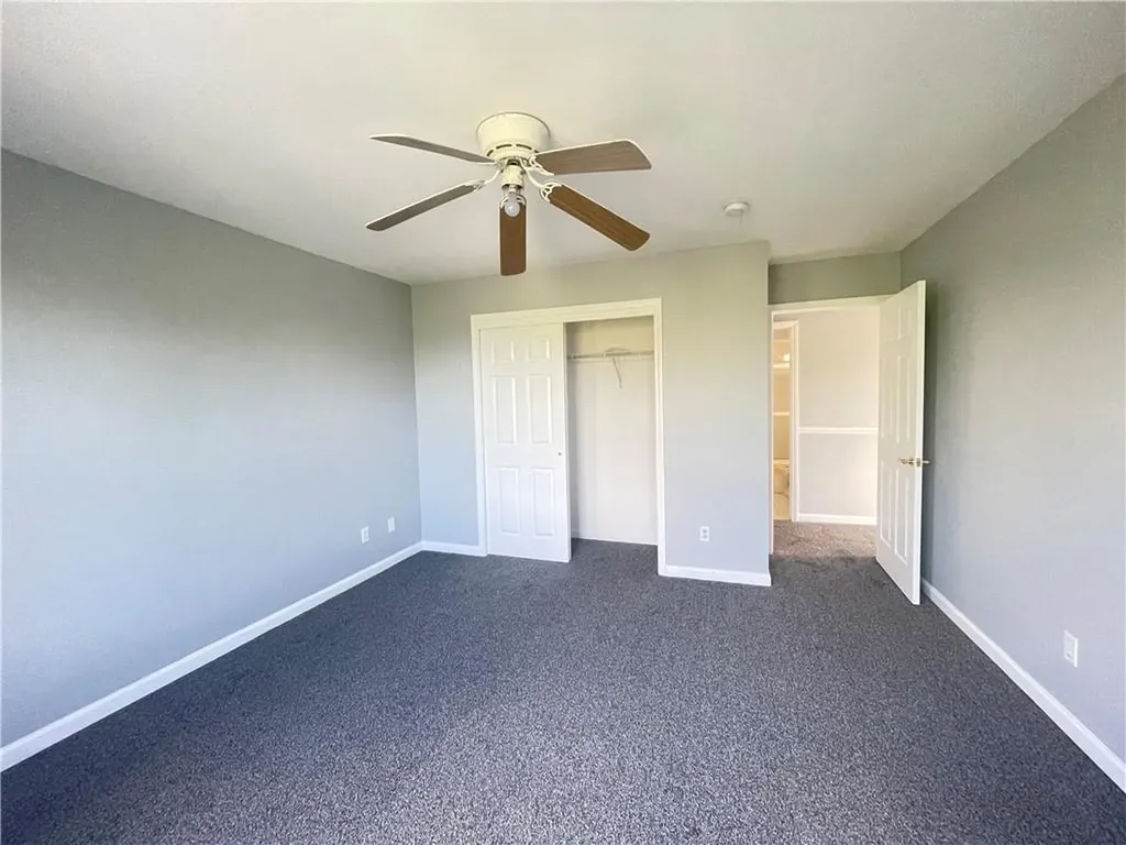 204 E Meadow Wind Lane Newburgh NY 12550