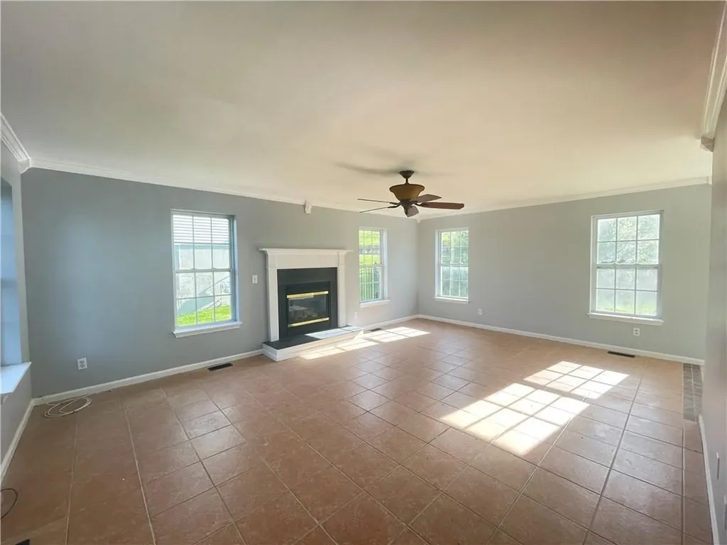 204 E Meadow Wind Lane Newburgh NY 12550