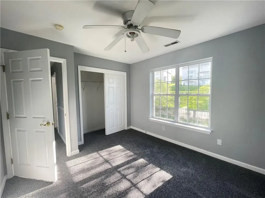 204 E Meadow Wind Lane Newburgh NY 12550