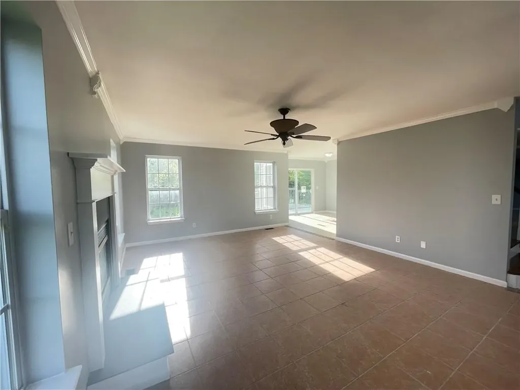 204 E Meadow Wind Lane Newburgh NY 12550