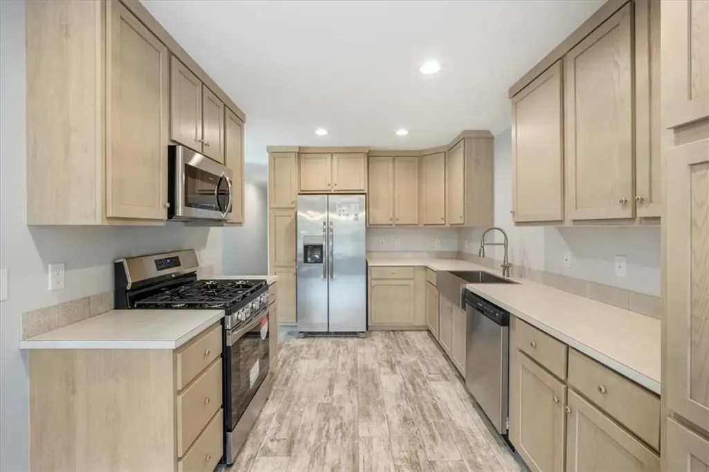 27 Orlando Drive Poughkeepsie NY 12603