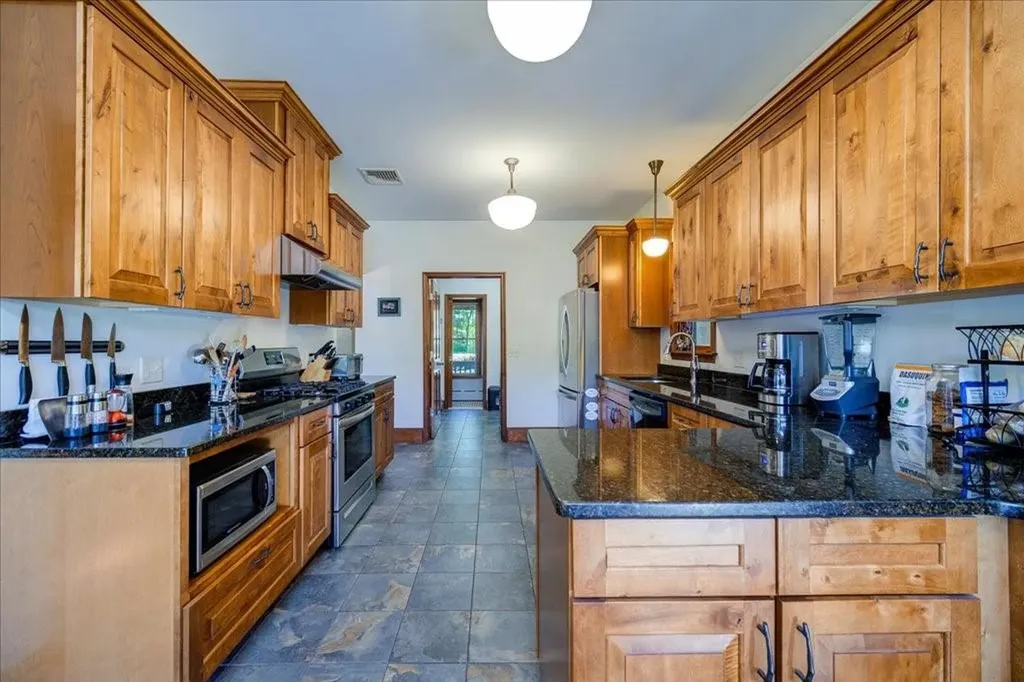 278 Hill Avenue Montgomery NY 12549