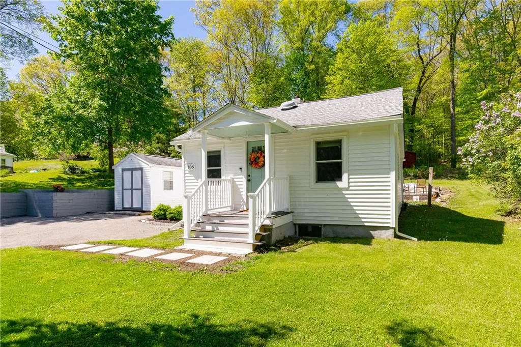 108 Honeywell Lane Hyde Park NY 12538