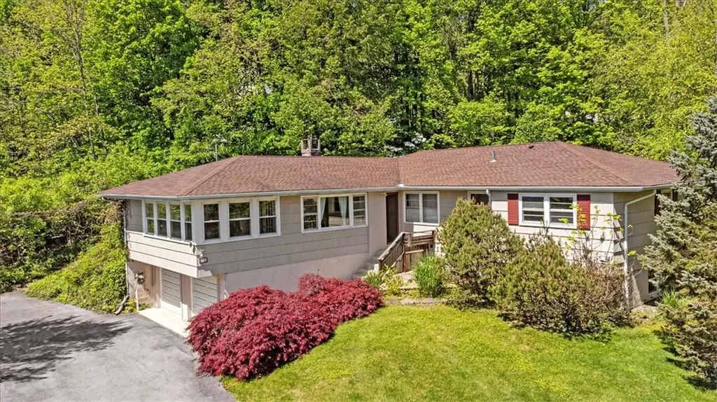 78 Dunderberg Road Central Valley NY 10917
