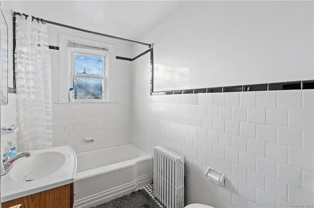 182 Grove Street Mount Kisco NY 10549