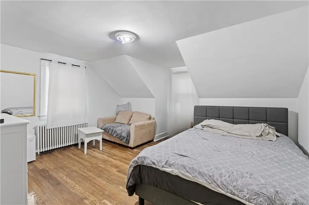 182 Grove Street Mount Kisco NY 10549