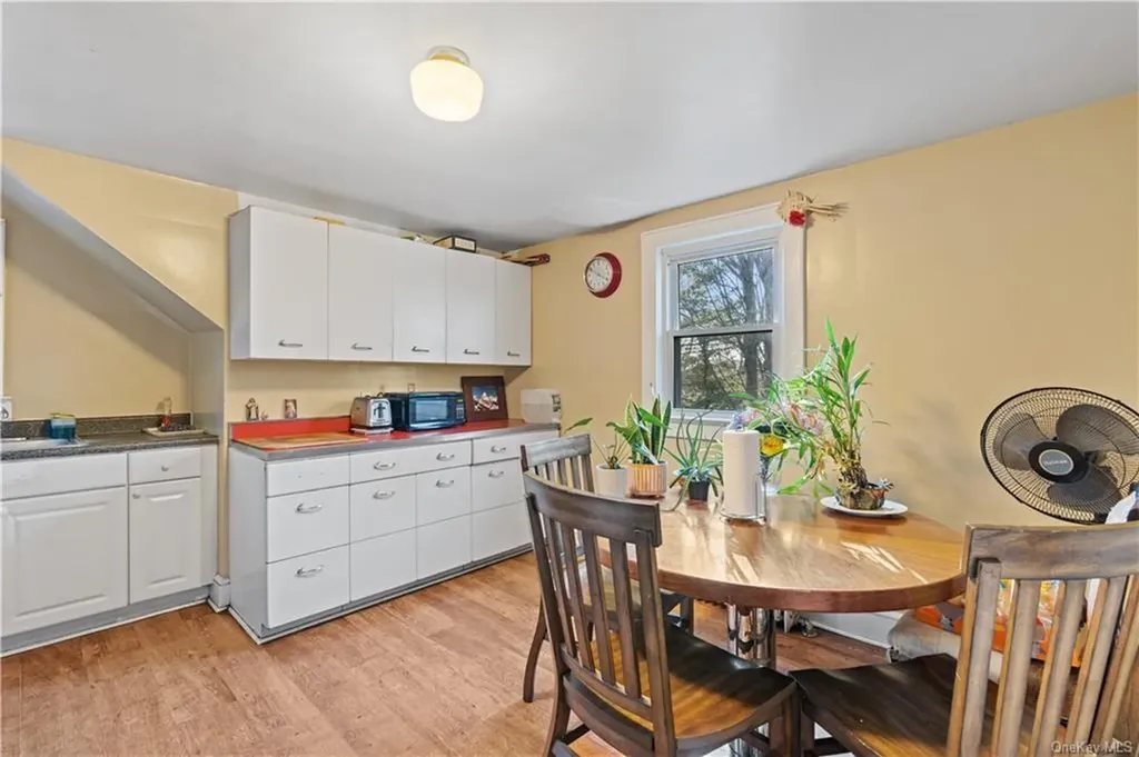 182 Grove Street Mount Kisco NY 10549