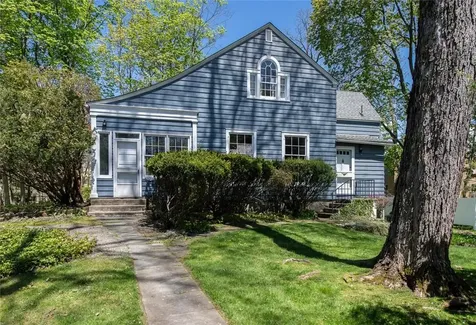 17 Circular Road Poughkeepsie NY 12601