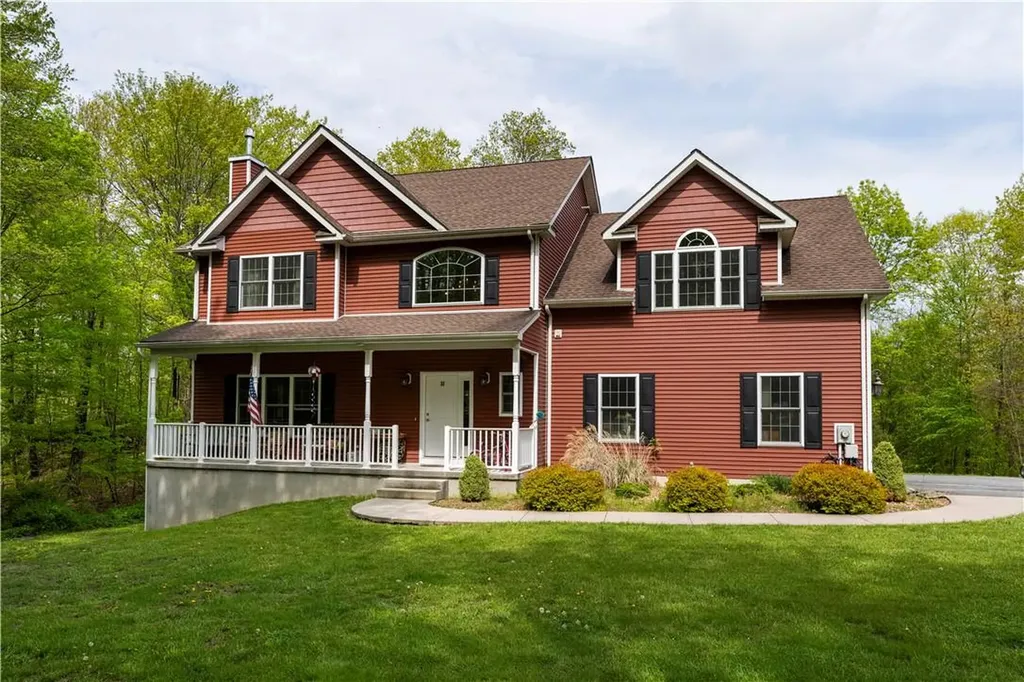 32 Sofia Court Wallkill NY 12589