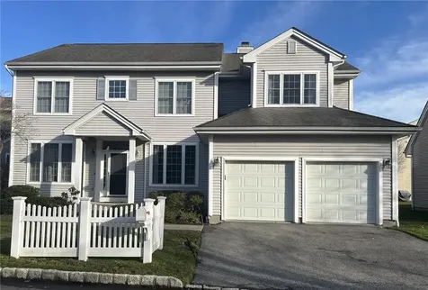 113 Eden Court White Plains NY 10603