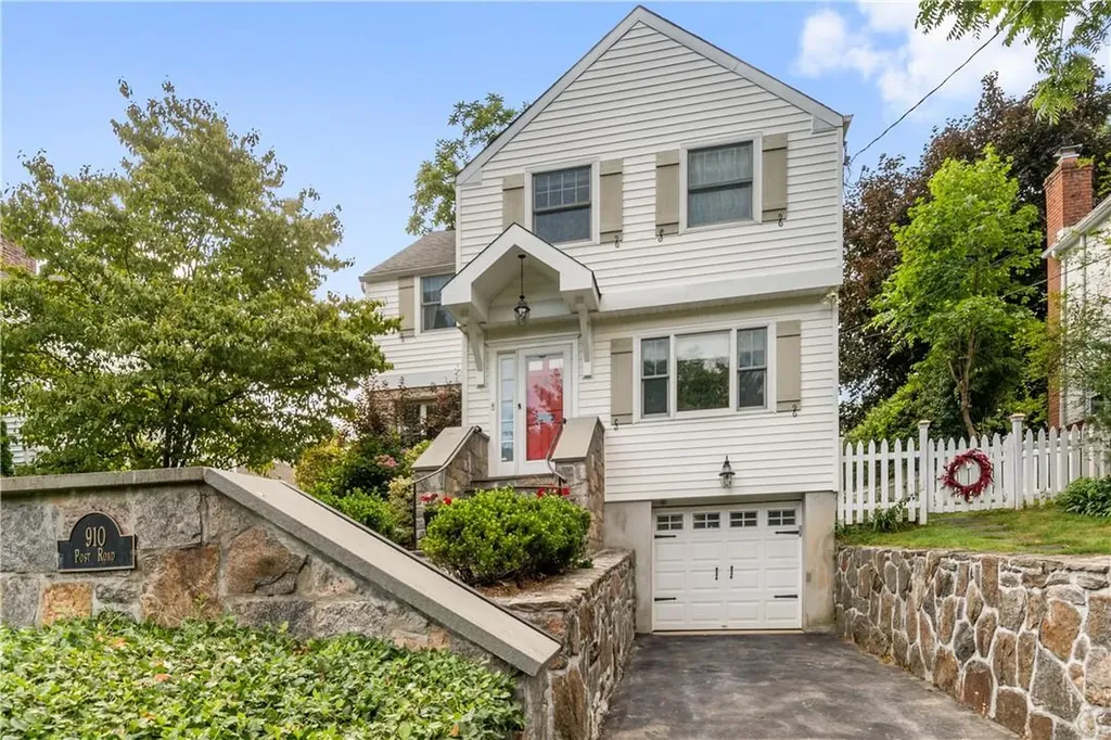 910 Post Road Scarsdale NY 10583