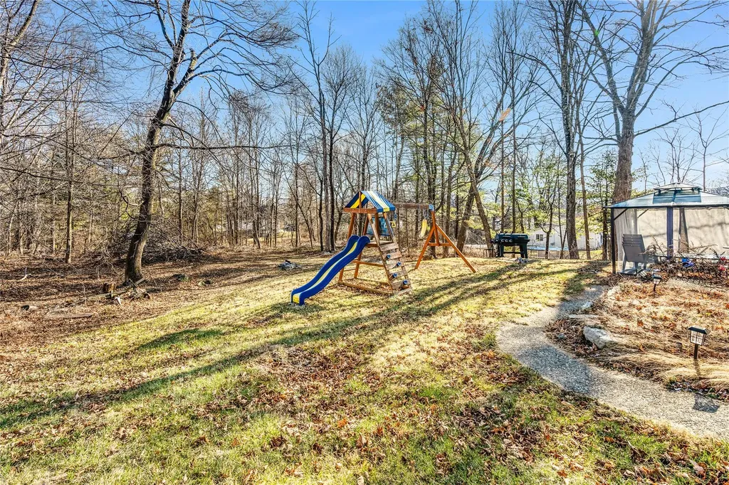 30 Alice Lane Fishkill NY 12524