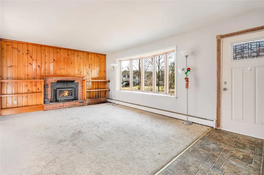 30 Alice Lane Fishkill NY 12524