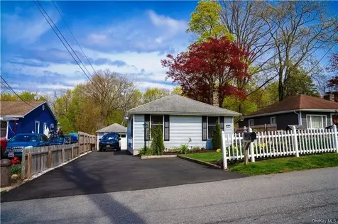 24 Cooledge Drive Brewster NY 10509