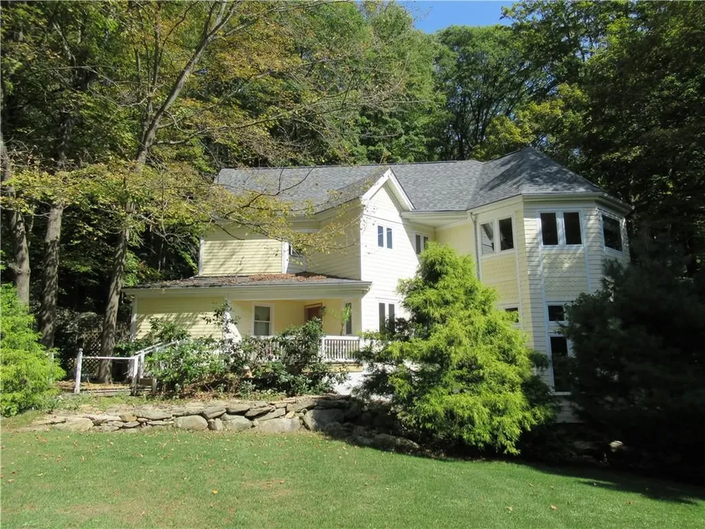 318 South Road Holmes NY 12531
