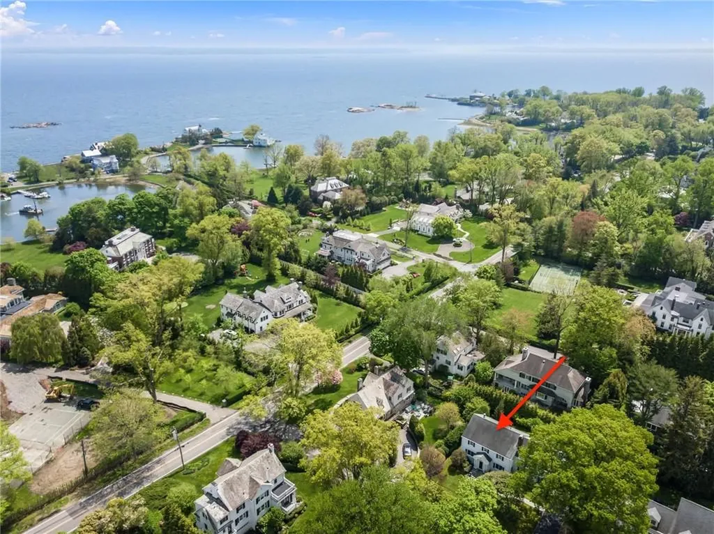 11 Overhill Avenue Rye NY 10580