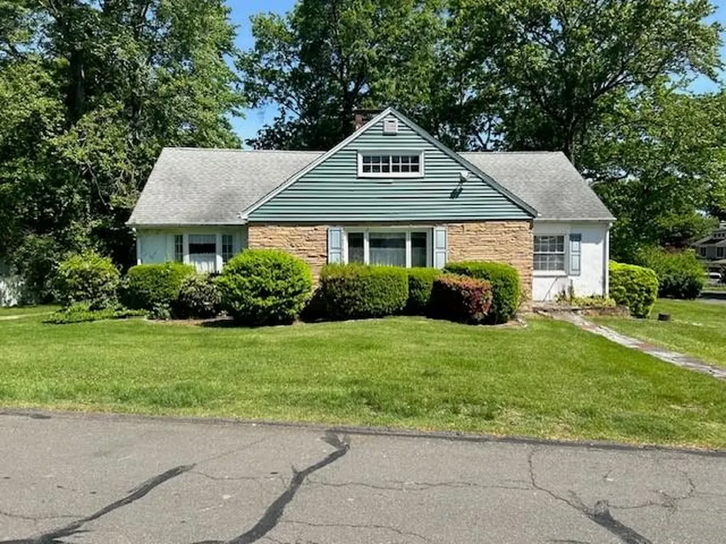 32 E Hall Avenue New City NY 10956