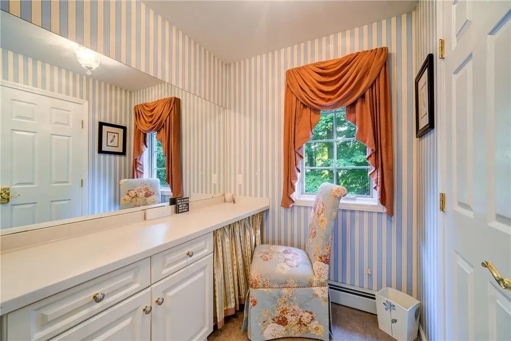 14 Senator Levy Drive Suffern NY 10901