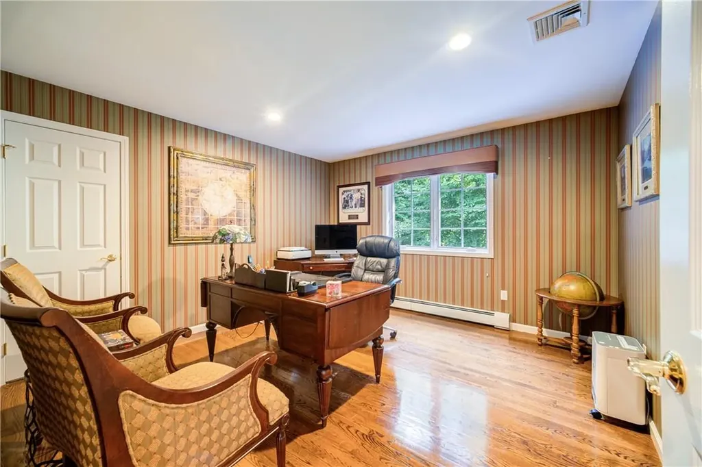14 Senator Levy Drive Suffern NY 10901