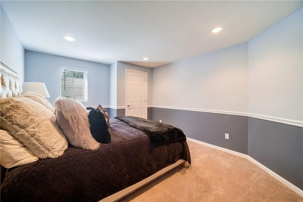 14 Senator Levy Drive Suffern NY 10901