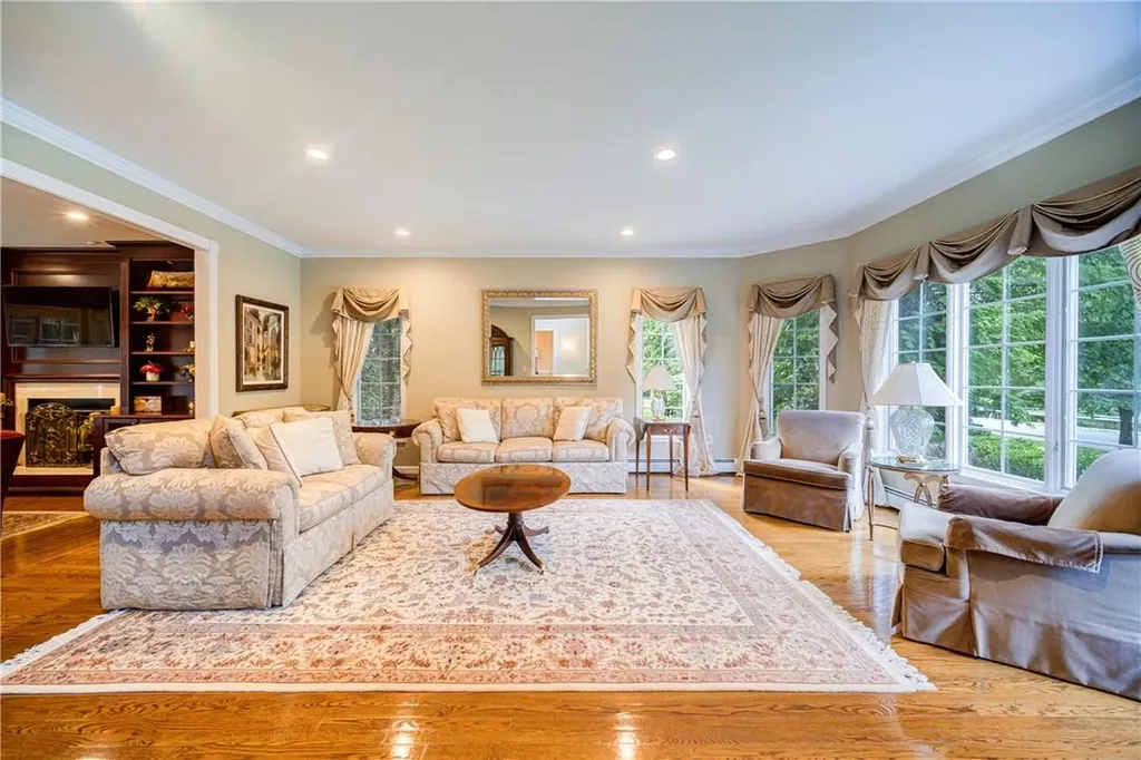 14 Senator Levy Drive Suffern NY 10901