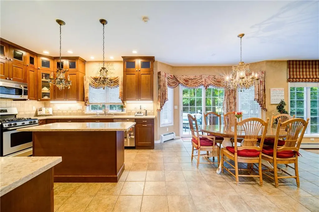 14 Senator Levy Drive Suffern NY 10901