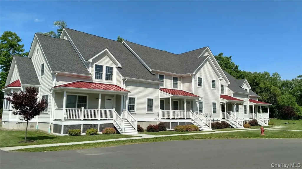 33 Firehouse Lane Red Hook NY 12571