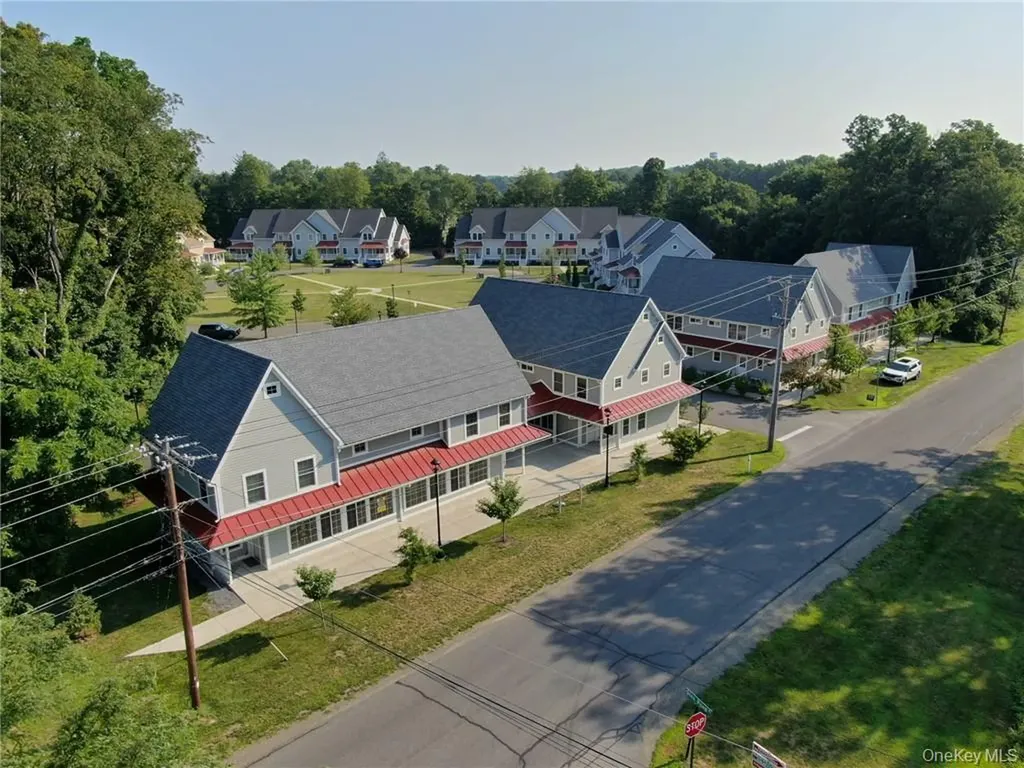 33 Firehouse Lane Red Hook NY 12571
