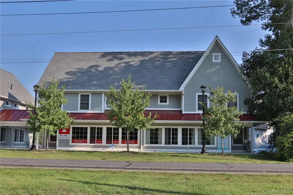 33 Firehouse Lane Red Hook NY 12571