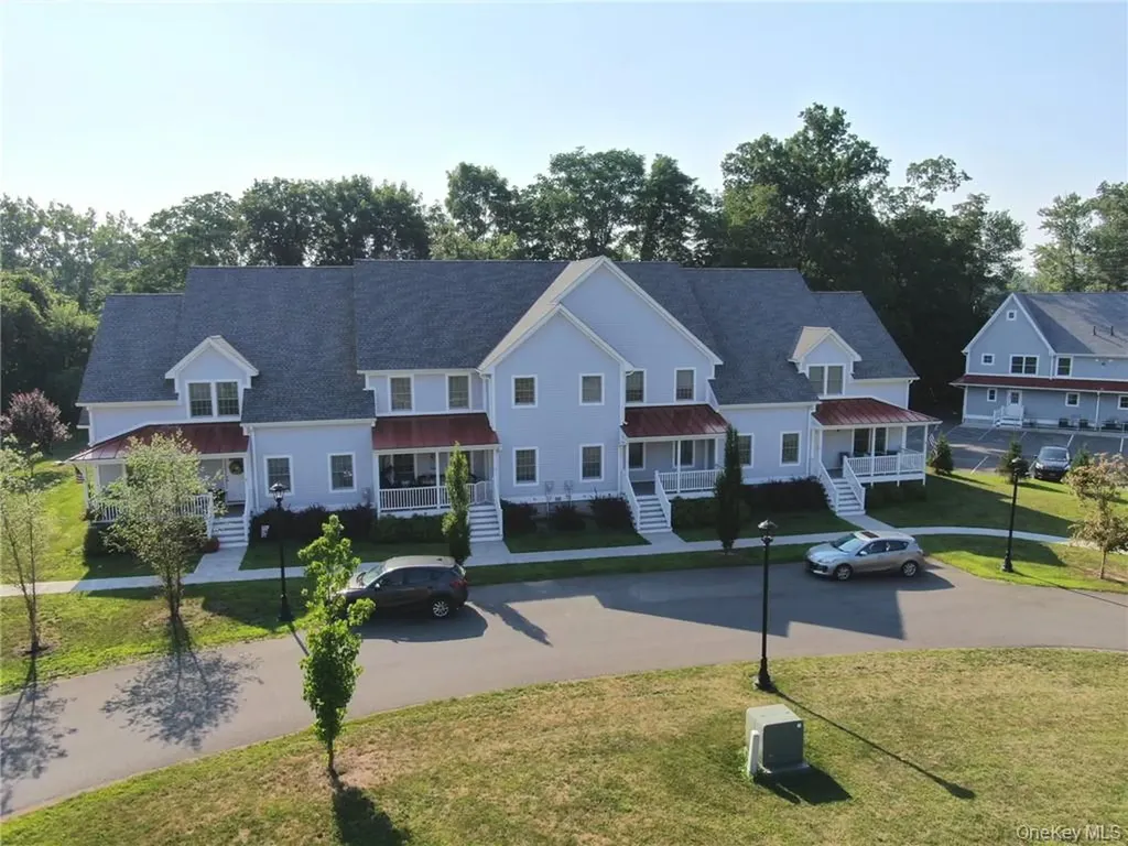 33 Firehouse Lane Red Hook NY 12571