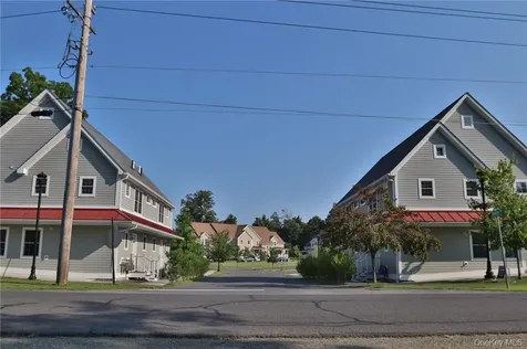 33 Firehouse Lane Red Hook NY 12571