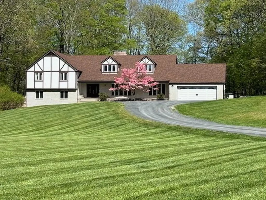 20 Springbrook Road Port Jervis NY 12771