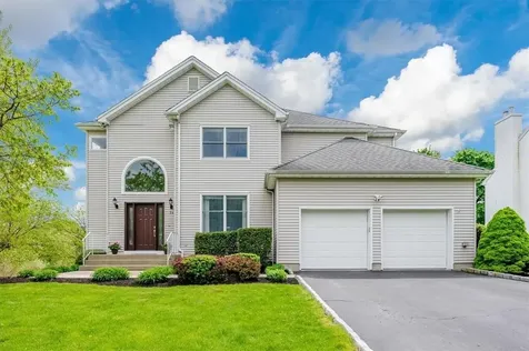 24 Chambers Drive Baldwin Place NY 10505