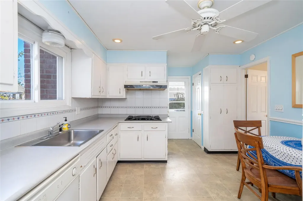 165 Gaylor Road Scarsdale NY 10583