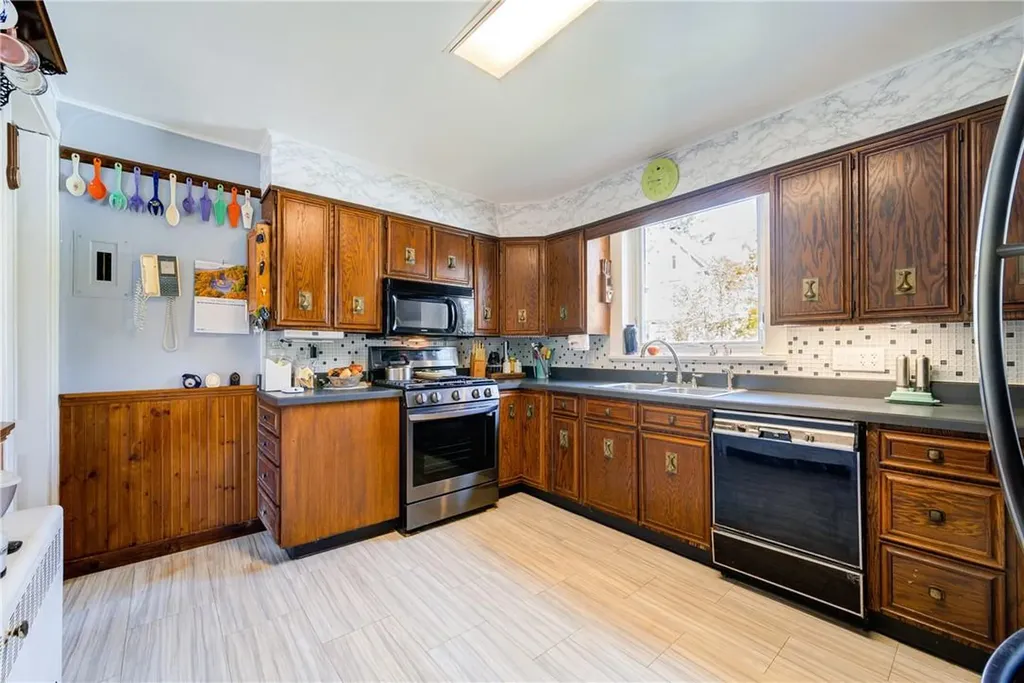19 North Road Tivoli NY 12583