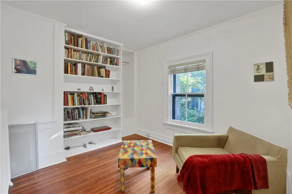 7575 Old Post Road Red Hook NY 12571