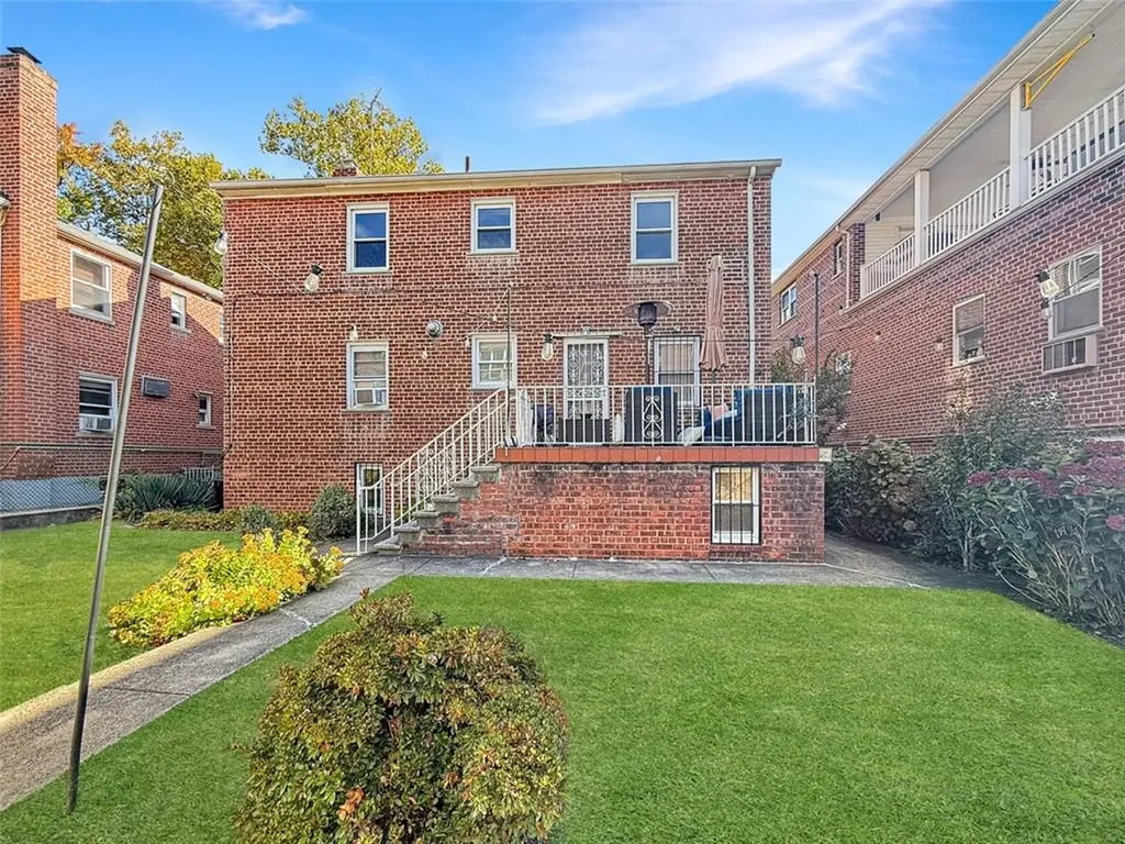 2439 Bouck Avenue Bronx NY 10469