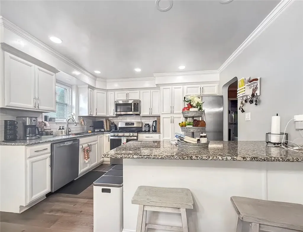 2439 Bouck Avenue Bronx NY 10469