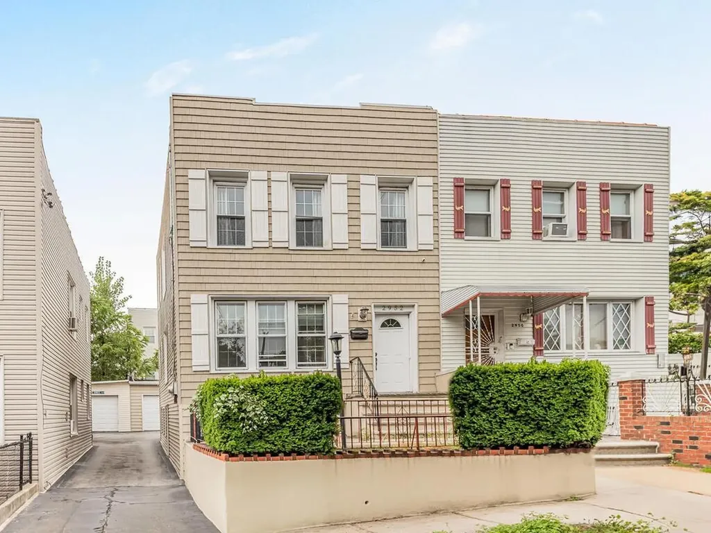 2952 Miles Avenue Bronx NY 10465