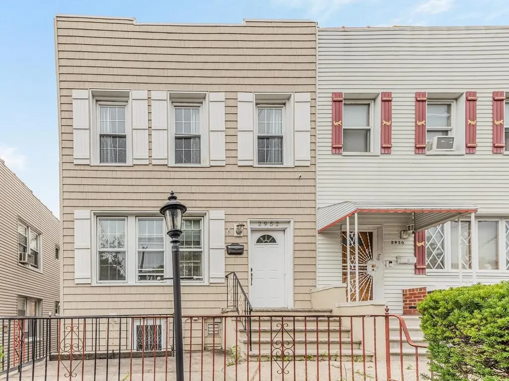 2952 Miles Avenue Bronx NY 10465