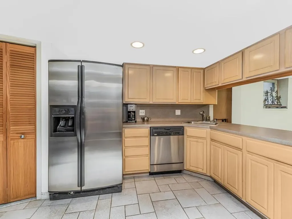 2952 Miles Avenue Bronx NY 10465