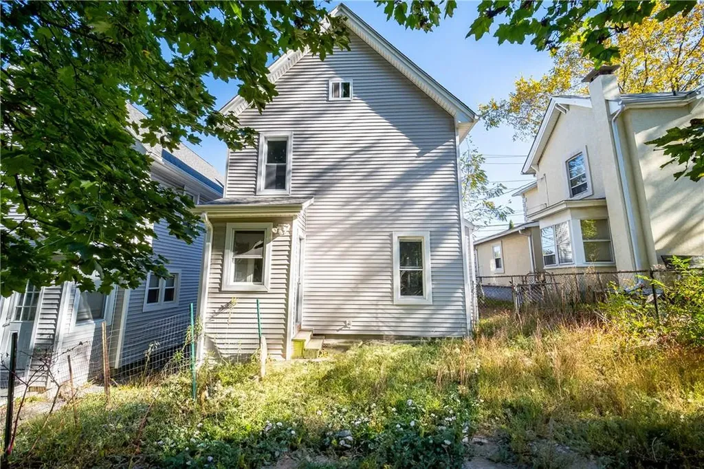 28 1/2 #28 Myrtle Avenue Middletown NY 10940