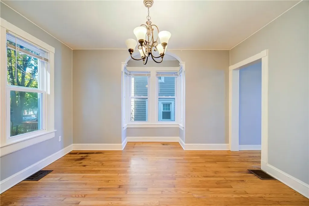 28 1/2 #28 Myrtle Avenue Middletown NY 10940