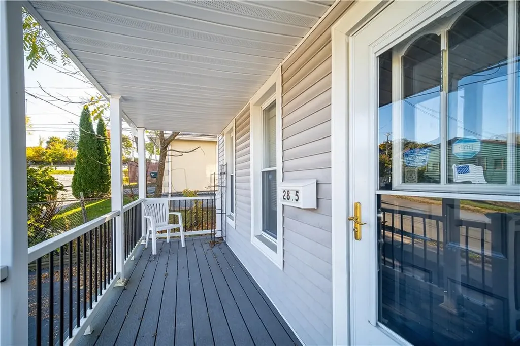 28 1/2 #28 Myrtle Avenue Middletown NY 10940